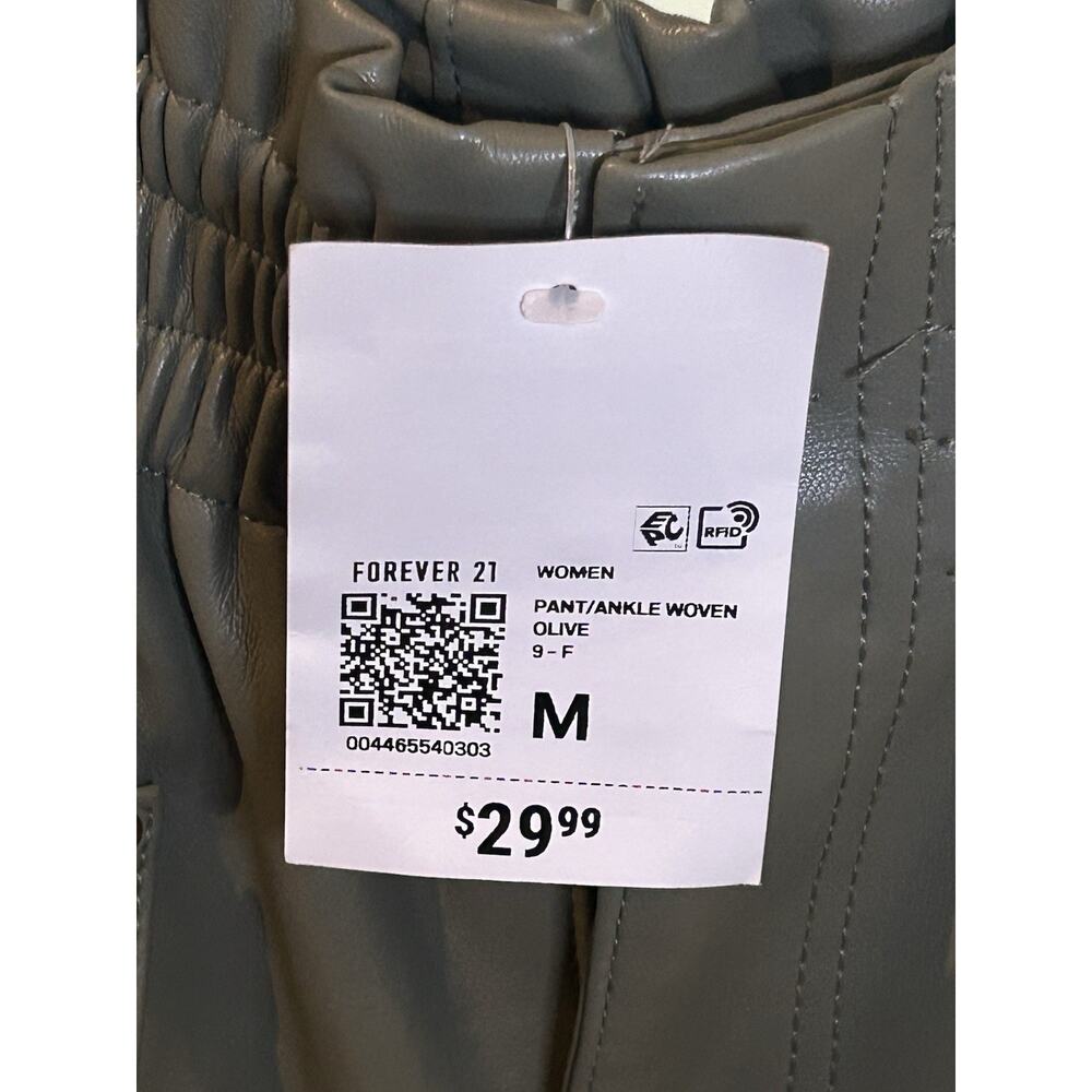 NWT Forever 21 Faux Leather Olive Green Jogger Women's size M - Picture 2 of 5